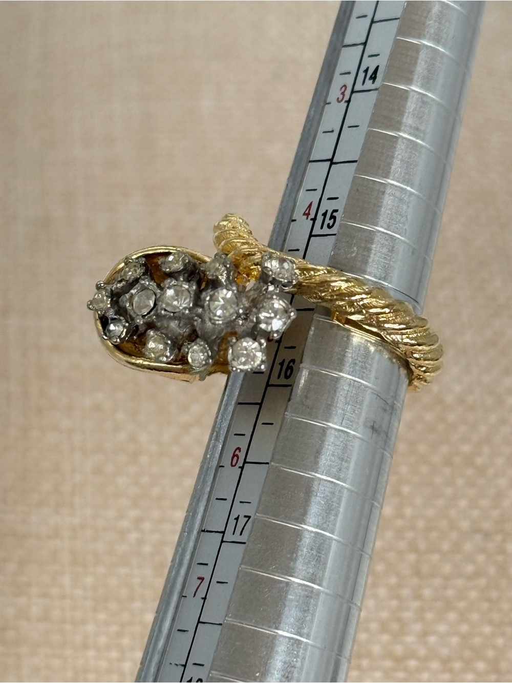 vintage gold-tone ring cluster rhinestones cornucopia leaf ring